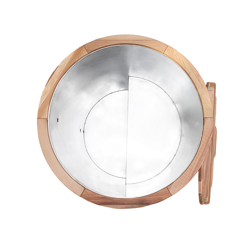 Taxta soyuq qərq olan çəllək